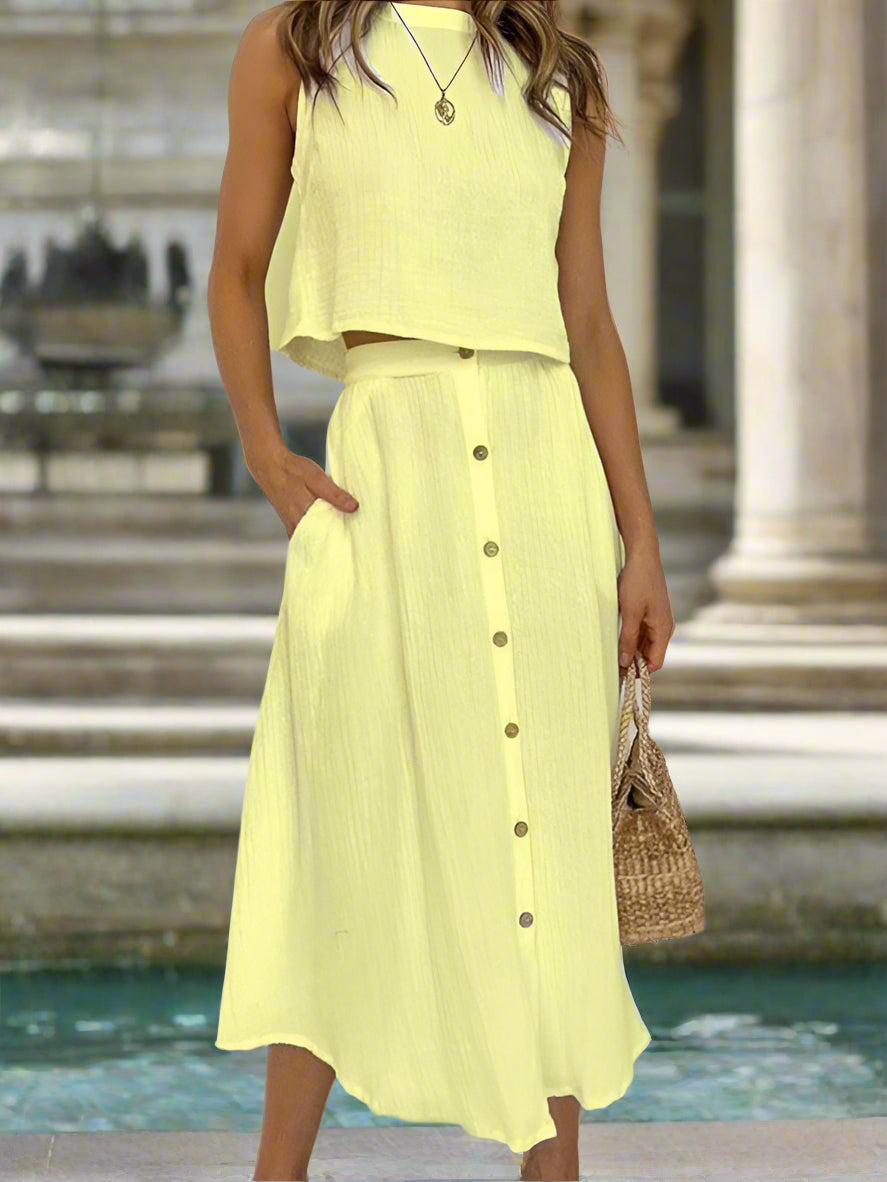 Elevate your wardrobe with our Women's Round Neck Tank Mid-length Breasted Two-Piece Dress. With a sophisticated retro style and high-quality woven fabric, this dress is perfect for spring and summer. The dropped shoulder sleeves and slant pocket add a touch of luxury, while the true-to-size fit and solid pattern make it both comfortable and fashionable. Made with a blend of cotton and polyester, this dress is both elegant and functional.