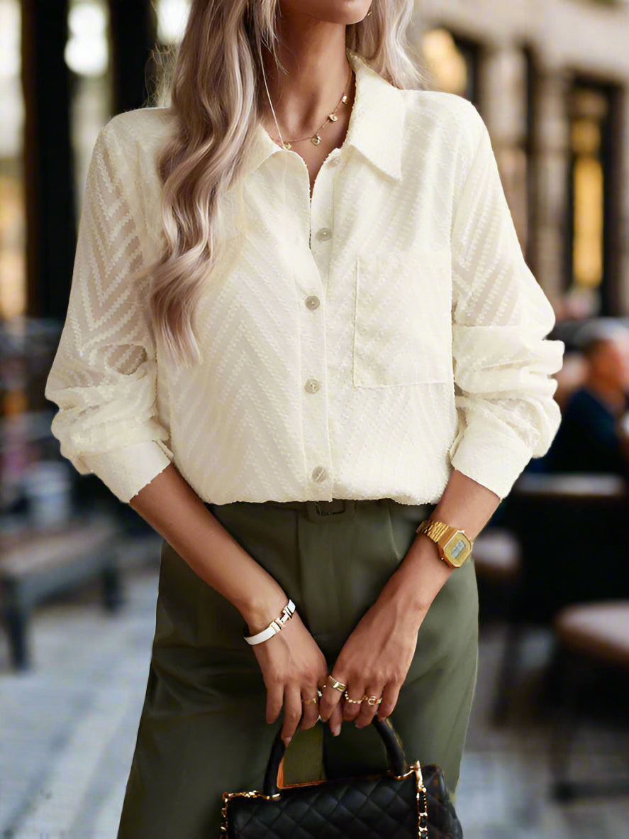 Be prepared for the office in style with this women's elegant commuter jacquard blouse. Crafted with 95% Polyester and 5% Elastane for a comfortable fit, it has an eye-catching pattern and grace style. The fabric is lightweight at 220g and true to size, making it the perfect choice for the professional look this season.