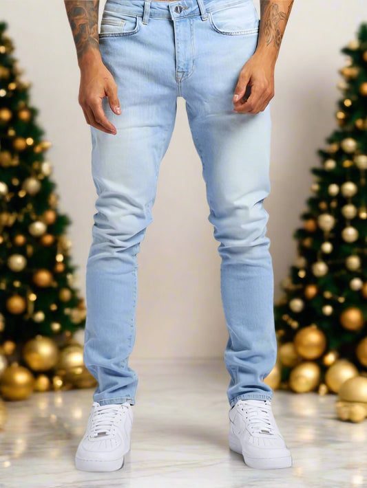 Indulge in luxury with our Men's Slim Fit Basic Skinny Jeans, part of our exclusive Black Friday Christmas Bundle 4 For $100 collection. Made from a blend of 95% Polyester and 5% Elastane, these jeans offer a comfortable and stylish fit, perfect for any occasion. The mid-waist design and moderate elasticity make them suitable for all four seasons. The woven fabric is wrinkle-resistant and durable, while the welt pocket adds a touch of sophistication. Upgrade your wardrobe with this premium bundle deal.