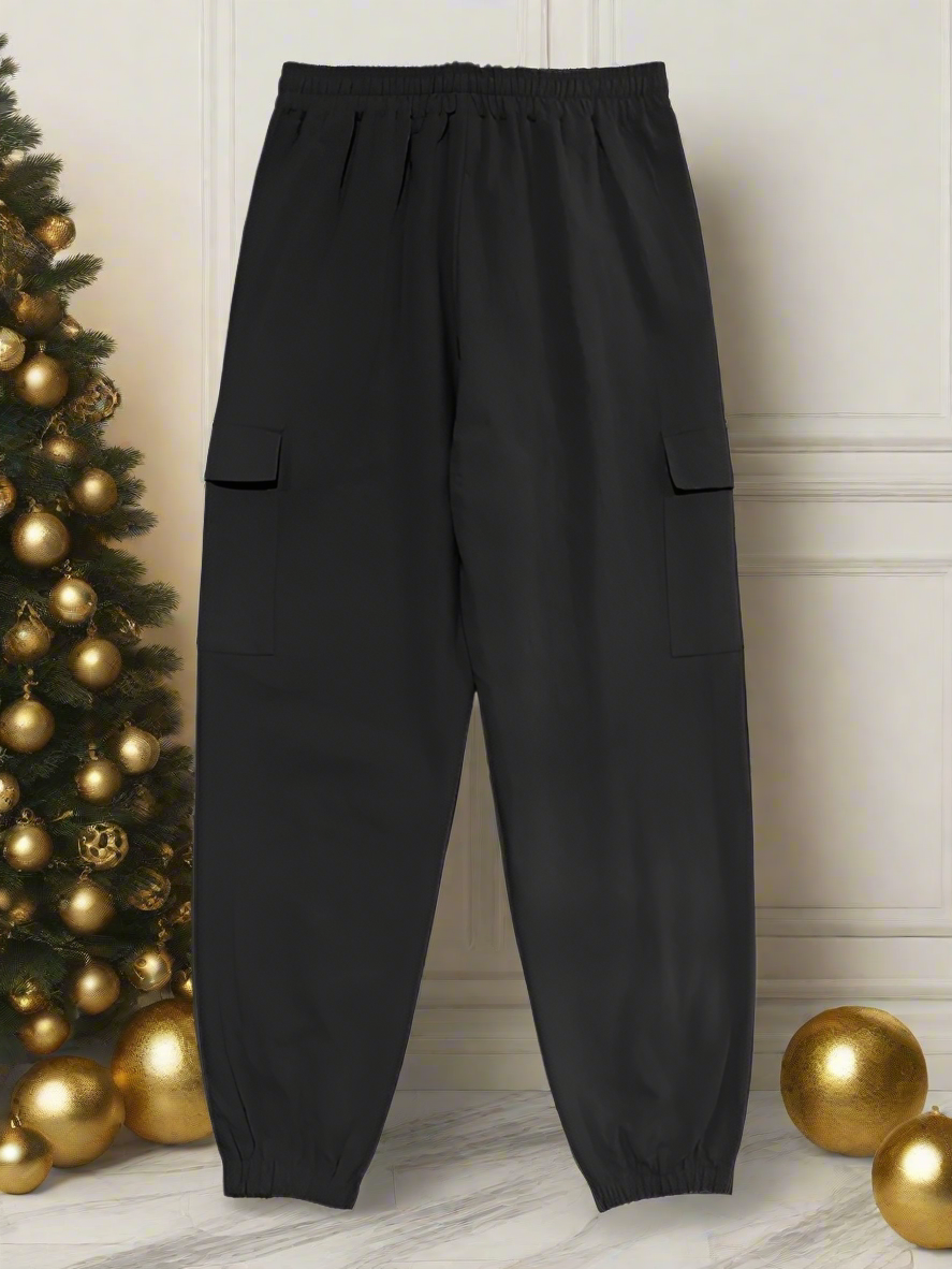 Elevate your street style with our Black Friday Christmas Bundle, 4 for $100. Made from 100% cotton, these loose drawstring trousers feature casual cuffs and multi-pocket design for practicality. With no fabric elasticity, they provide a true-to-size fit and are perfect for daily wear. Add them to your Spring-Summer wardrobe for a touch of luxury.